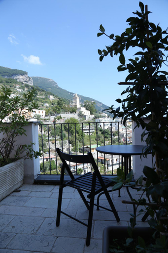 Others 2, Casa Maria Grazia, Salerno