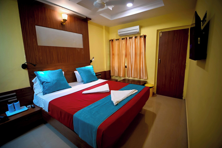 Bedroom 2, Benzy Palace Resort, Uttara Kannada