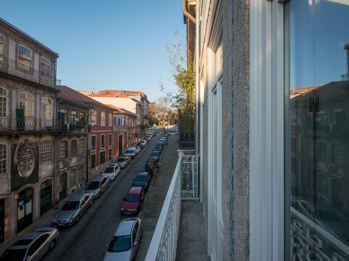 Others 5, Domum 2, Porto
