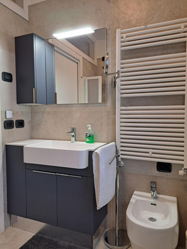 Bathroom 2, Borgo Barucchella, Treviso