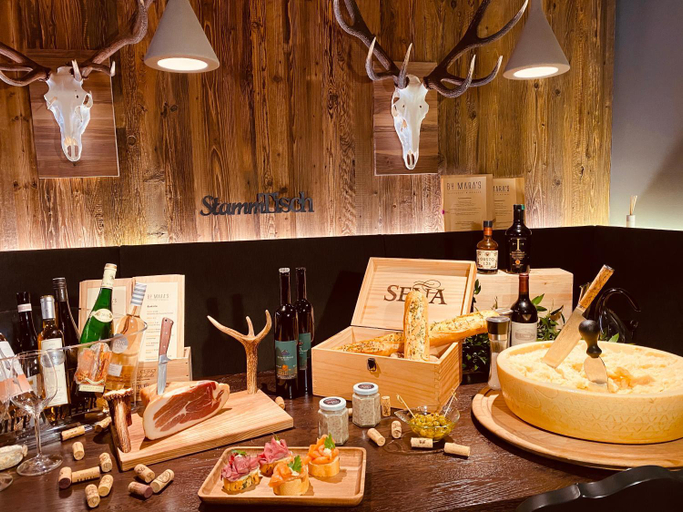 Food & Drinks 3, Hotel CENTRAL Bar & Restaurant, Schwaz
