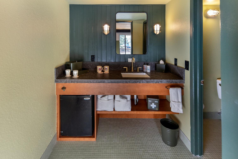 Bathroom 2
