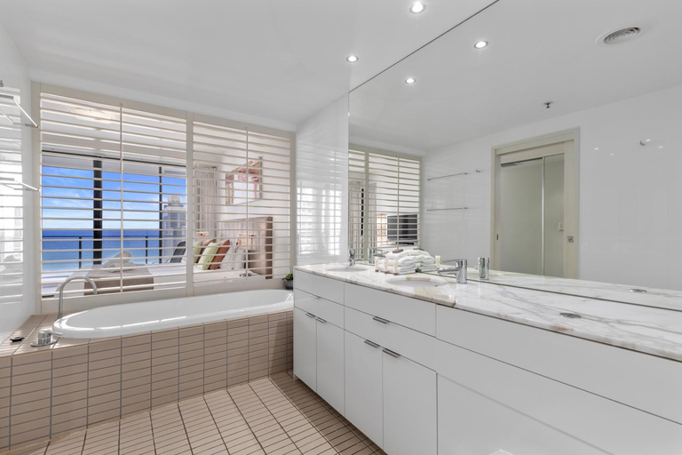 Bathroom 11