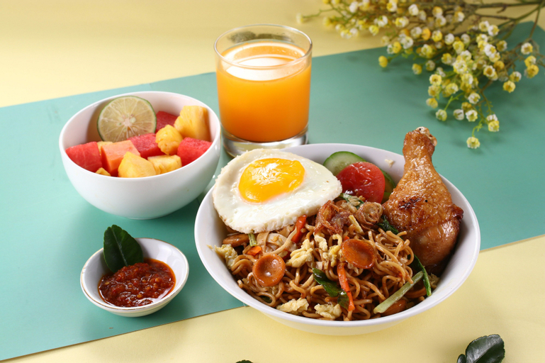 Food & Drinks 15