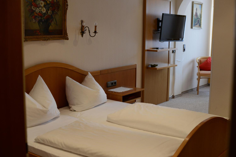 Bedroom 2, Gasthof & Hotel Goldene Krone, Kitzingen