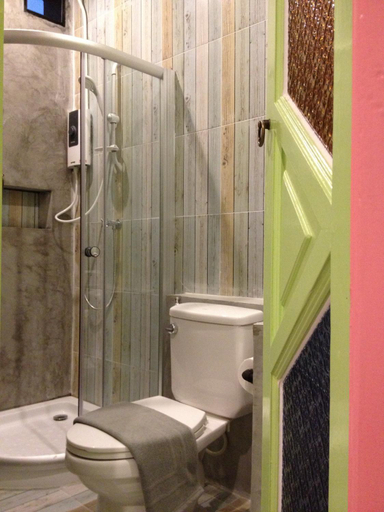 Bathroom 5