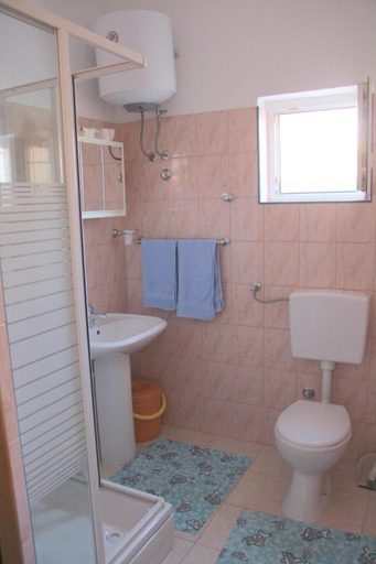 Others 5, Guesthouse Donko 1 & 2, Senj