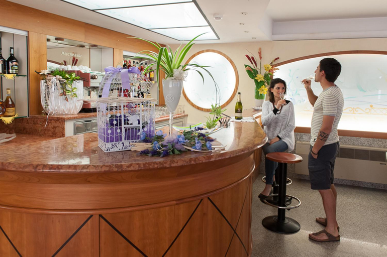Public Area, Hotel Cannes, Rimini