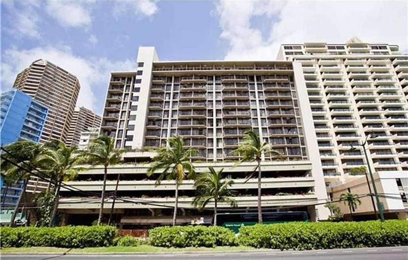 Exterior & Views 2, Aqua Palms Condo with City View, Honolulu