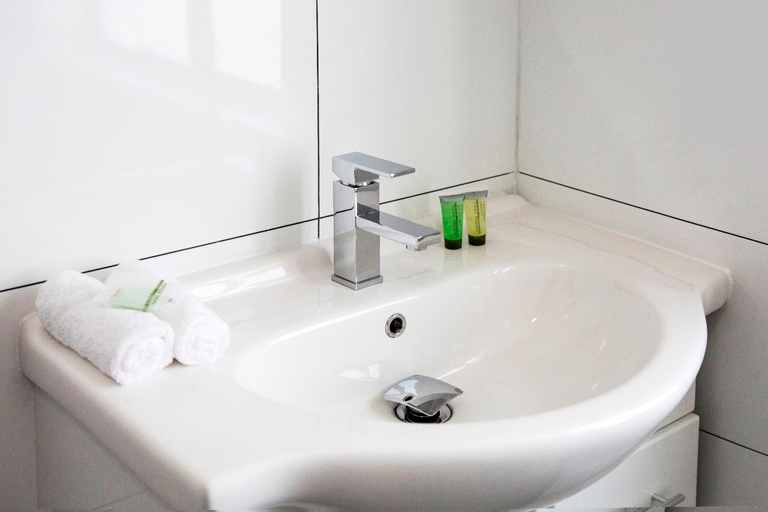 Bathroom 12