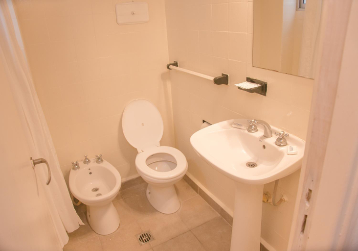 Bathroom 3, Hotel Nuevo Boulevard, General Pueyrredón