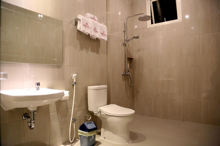 Bathroom 3