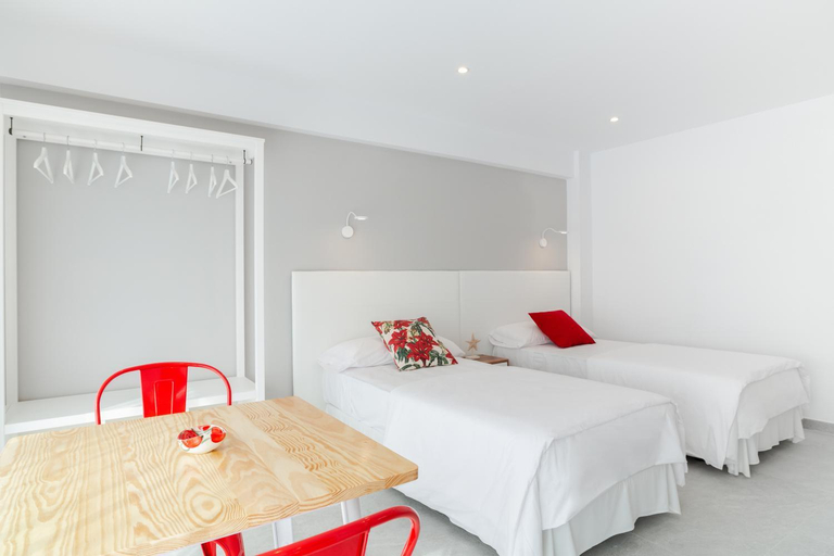 Bedroom 2, INNER Kompas Studios, Baleares
