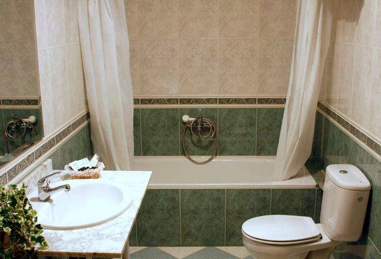 Bathroom 4, Hostal La Noria, Ciudad Real