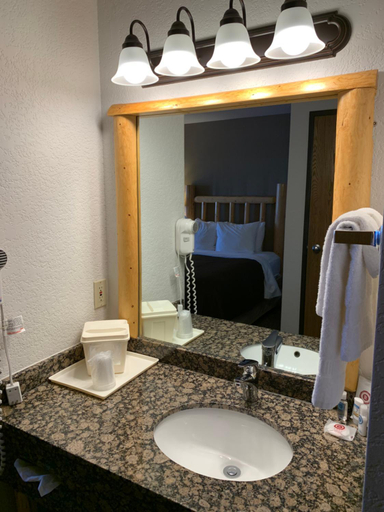 Bathroom 4, The Antler Lodge - Gardiner, Park