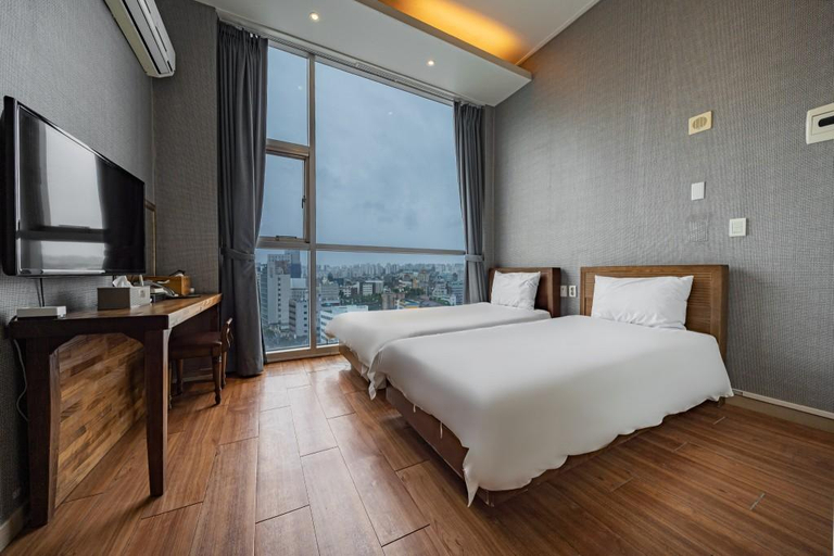Bedroom 7