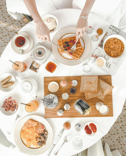 Food & Drinks