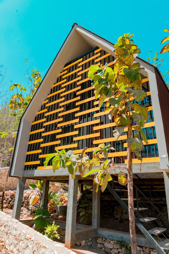 Exterior 4