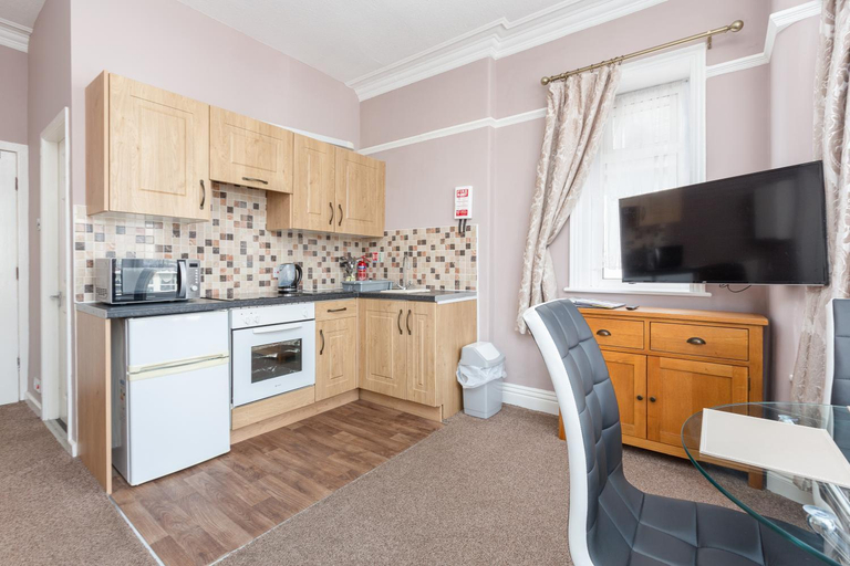 Others 4, Beachcliffe Holiday Apartments, Blackpool