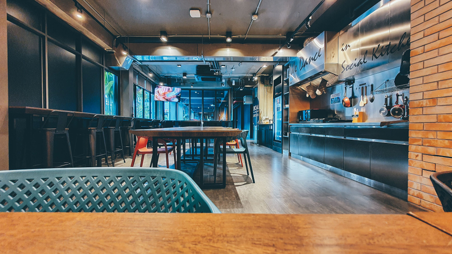Restaurant 27
