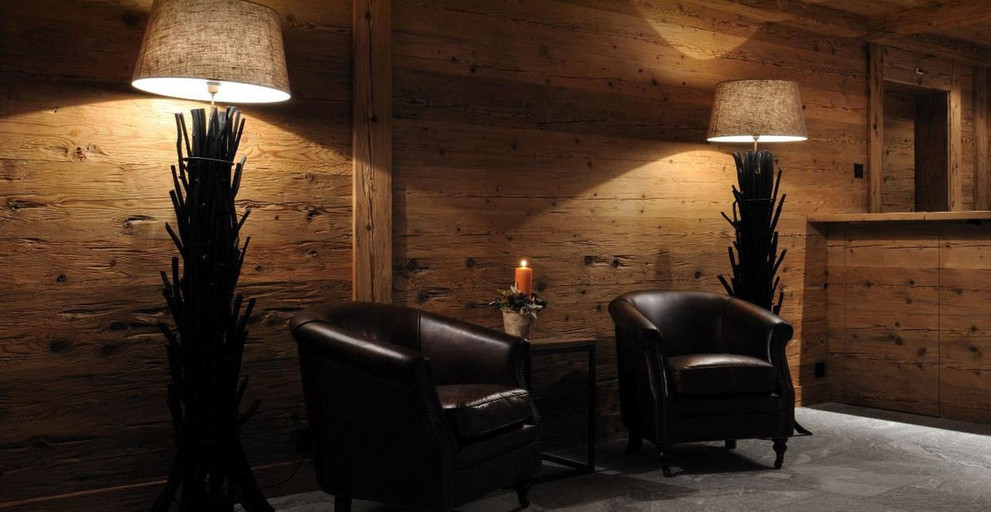 Public Area, Hotel des Alpes Superieur, Saanen