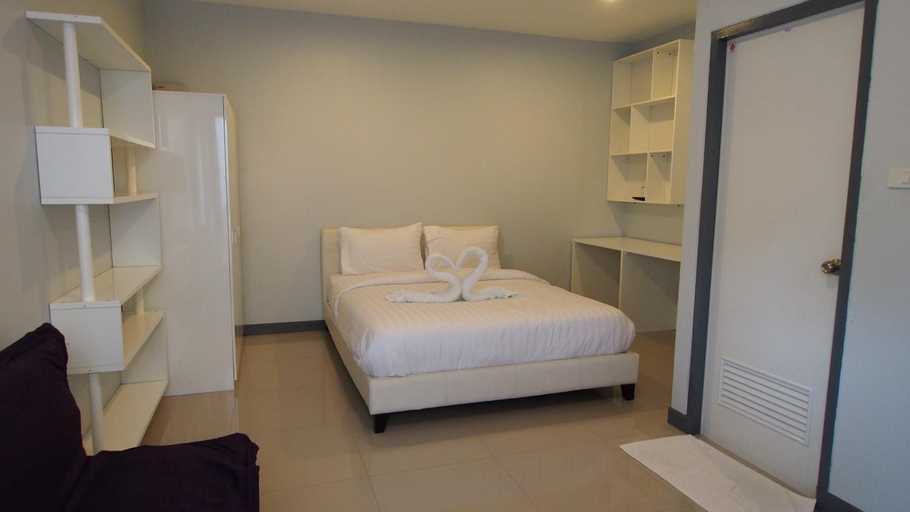 Bedroom 9