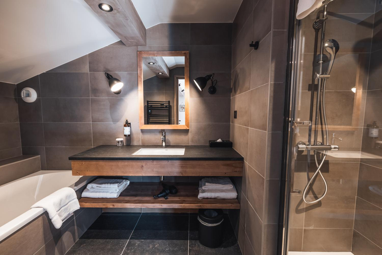 Bathroom 4, Hotel de la Roche, Savoie