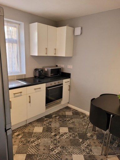 Others 5, Roomstay Hemel, Hertfordshire