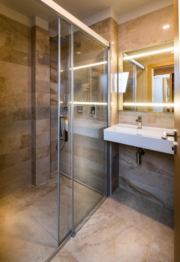 Bathroom 5, Hotel Galeria Thermal Besenova, Ružomberok