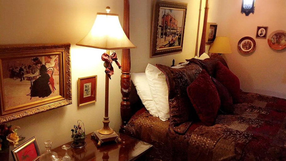 Others 5, The Stone Hedge B&B, Greater Vancouver