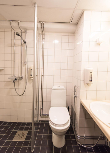 Bathroom 3, Hotelli Seurahovi, Eastern Uusimaa