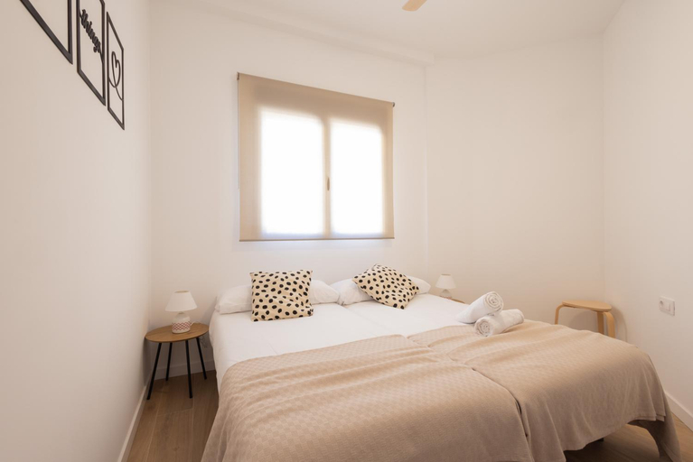 Others 3, Cruz Cubierta Apartments, Valencia