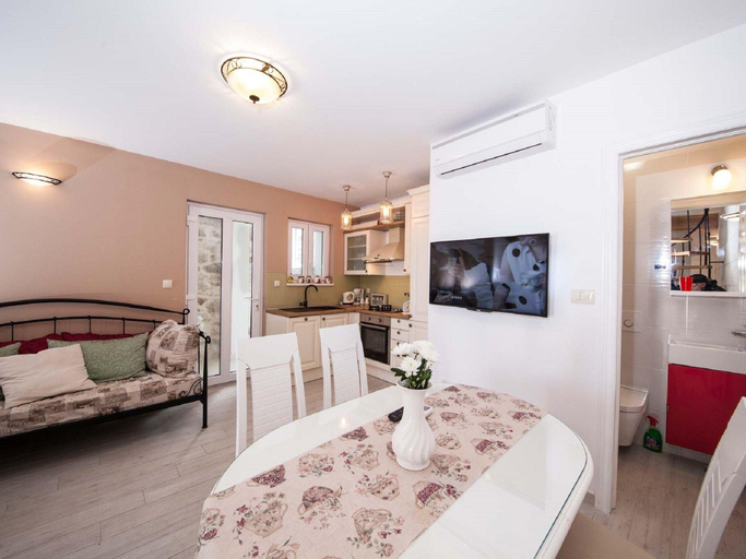 Bedroom 3, Stone House in Podgora with Sea Views, Podgora