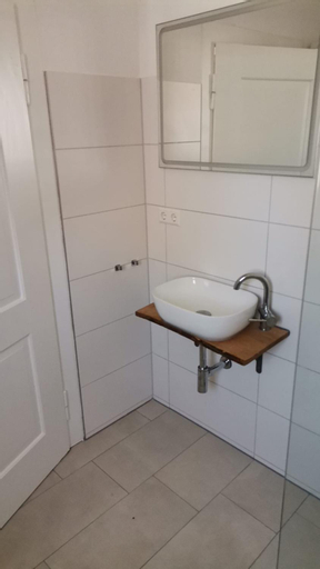 Bathroom 4