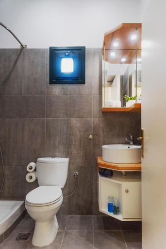 Bathroom 2, Case d ' oro, Ionian Islands