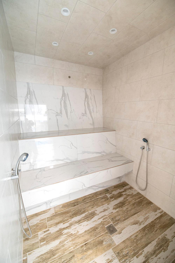 Bathroom 5, Glamping Alliance Hotel, Plovdiv