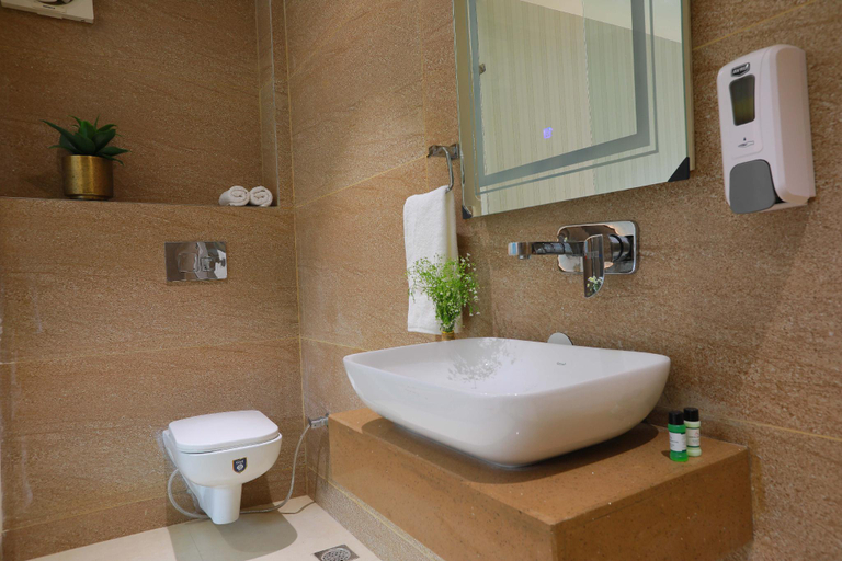 Bathroom, Hotel Adora, Delhi