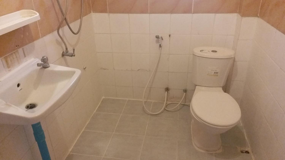 Bathroom 4, The 99 Inn Hotel, Pak Chong