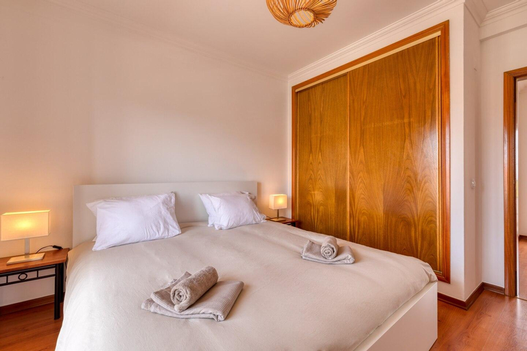 Bedroom 3, Villa Casa Branca - with Private Pool & Big Garden, Lourinhã