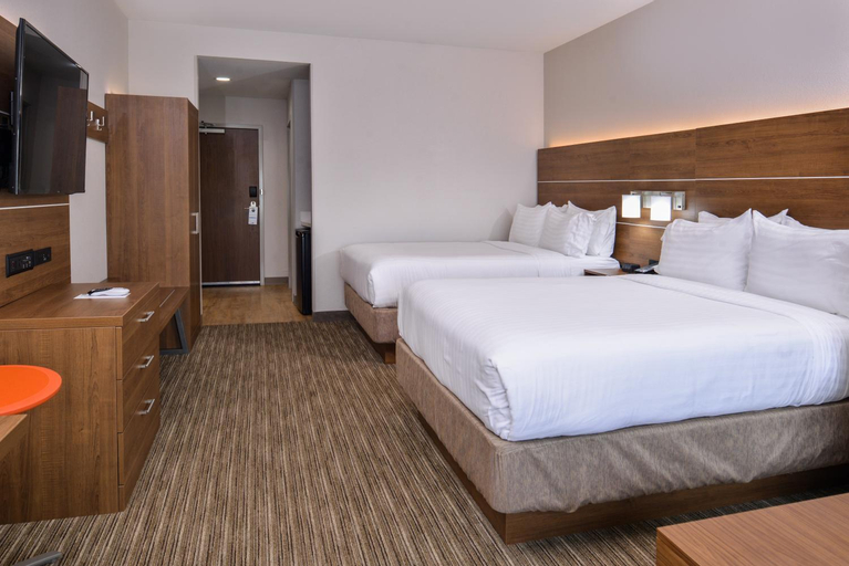 Bedroom 14