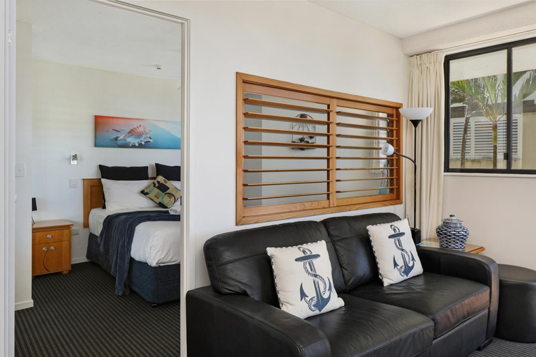 Bedroom 3, Ocean Boulevard Holiday Apartments, Maroochy - Mooloolaba
