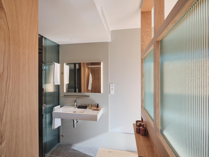Bathroom 5, Qgat Restaurant Events & Hotel, Barcelona