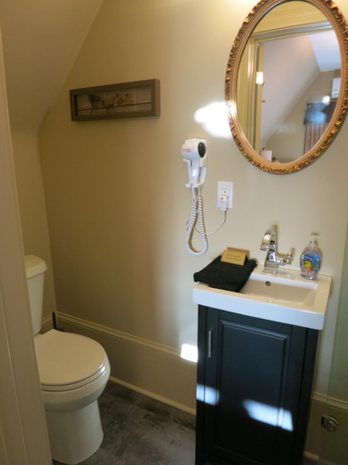 Bathroom 4