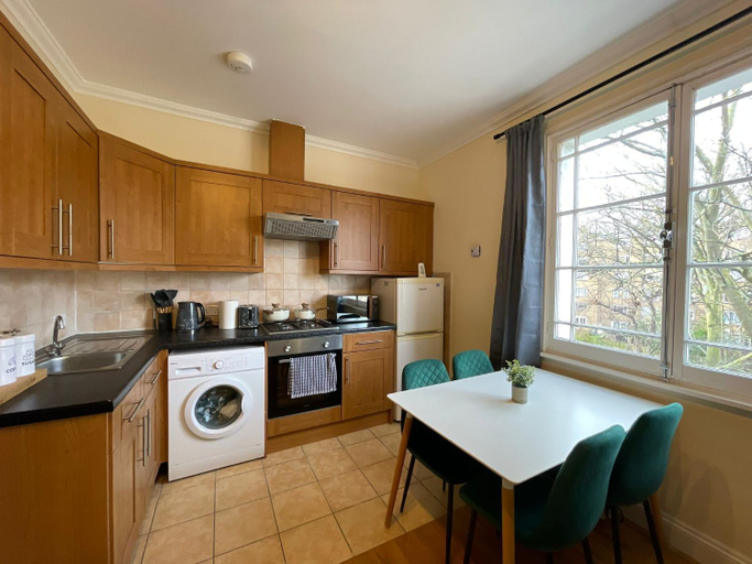 Others 3, The Islington Hub Apartment, London