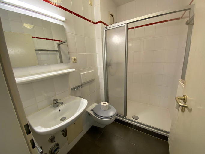 Bathroom 2, Apartmenthaus Home24, Chemnitz
