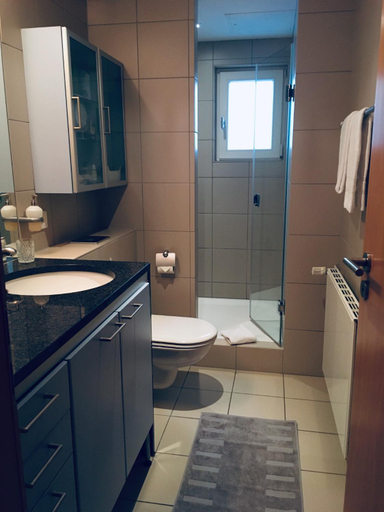 Bathroom 3, Boarding Potsdam, Potsdam