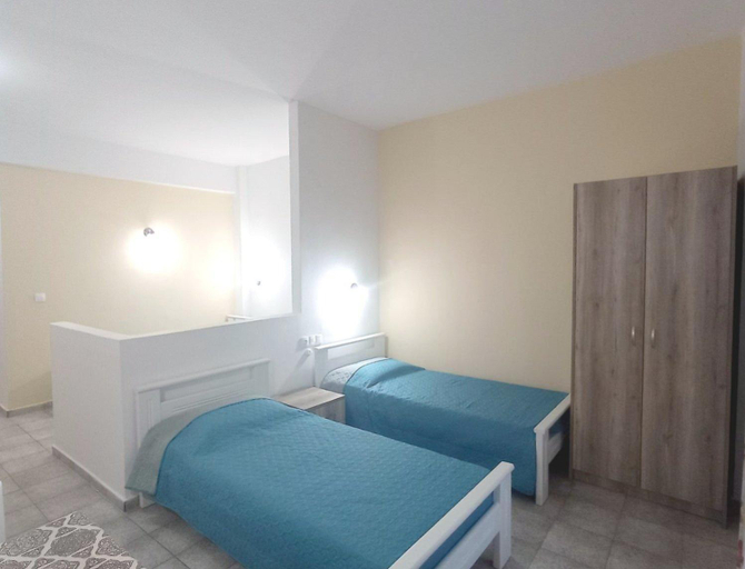 4, Flower Apartments, Crete