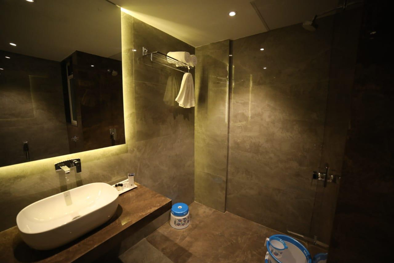 Bathroom 3, Hotel Midland, Nanded, Nanded