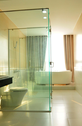 Bathroom 3, Cam Thanh Hotel, Quảng Ngãi