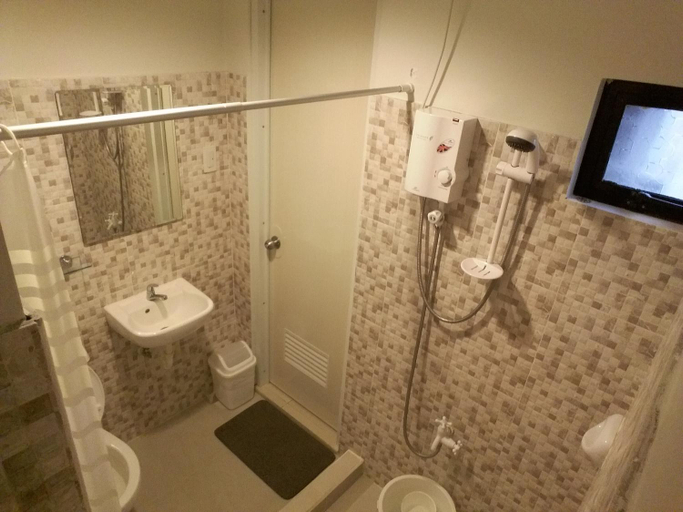 Bathroom 4, Veranda Residence Inn, Tacloban City